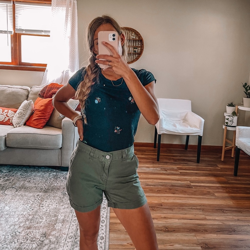 - Army green Levi’s shorts
